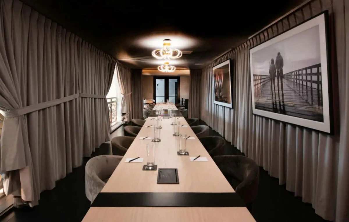 The Mayfair Hotel Los Angeles