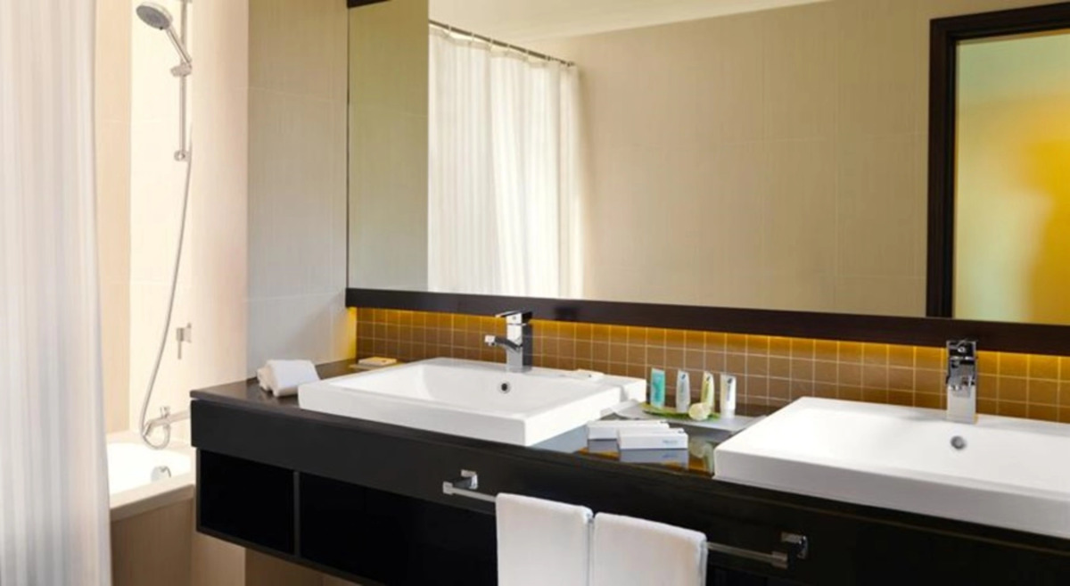 Отель Towers Rotana