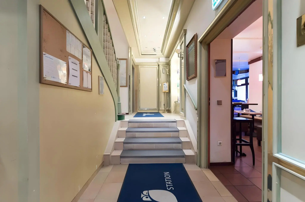 Smart Stay Hotel Station