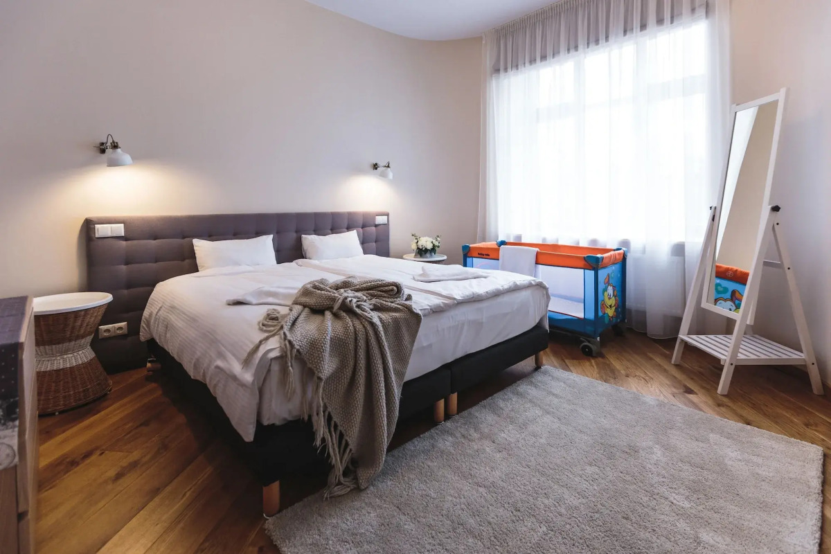 Отель Riga Lux Apartments – Skolas