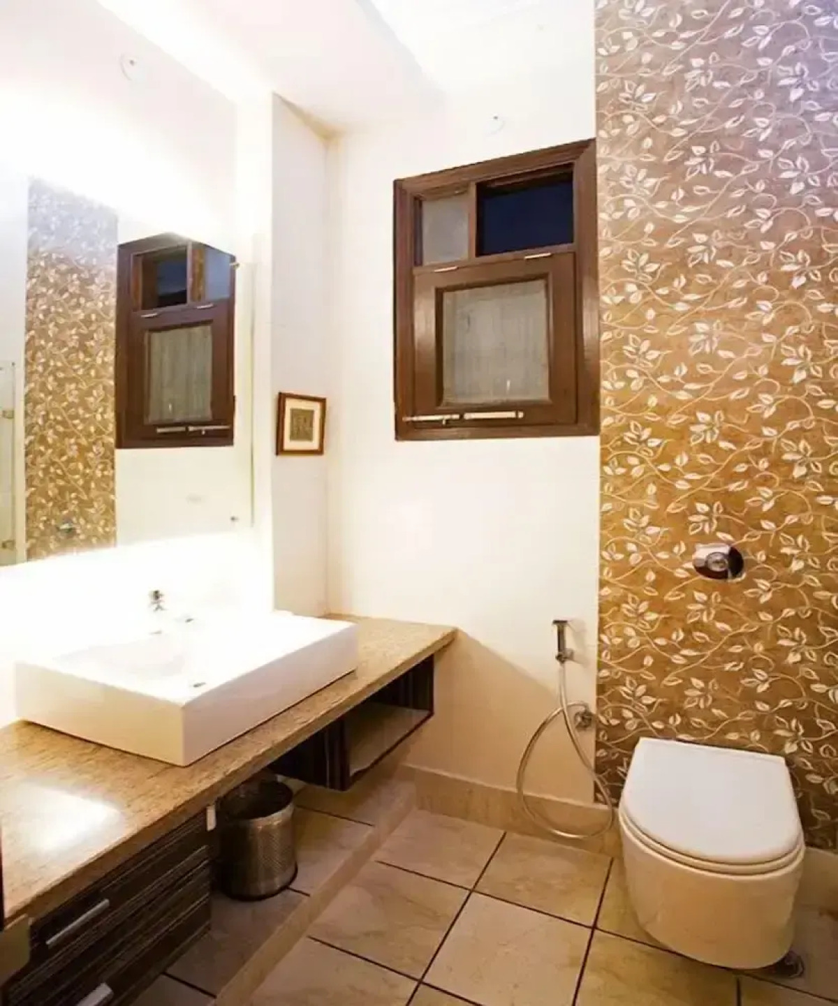 Evergreen Suites Defence Colony