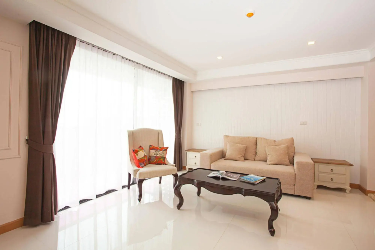 Rocco Hua Hin Beach Seaview