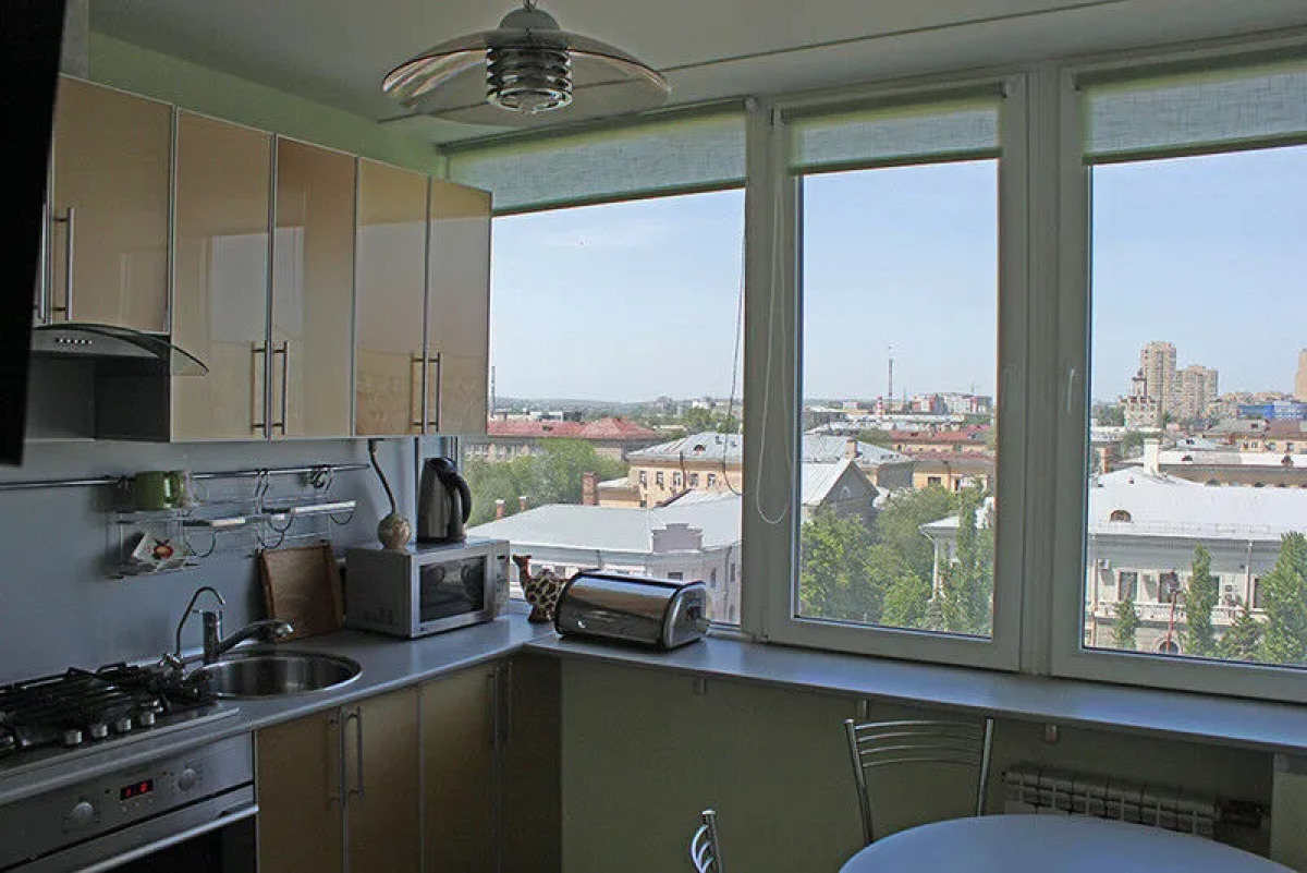 Саквояж на проспекте Ленина, 6