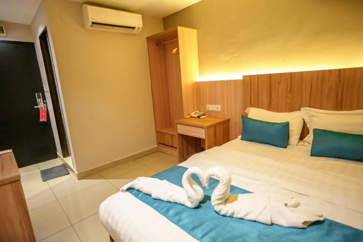 Alaxis Hotel