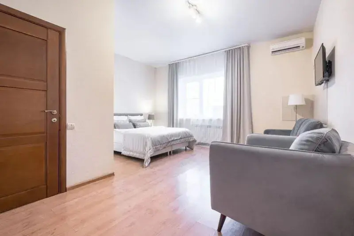 Миссис Сьютс