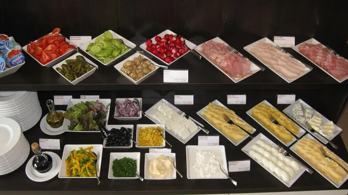 Hotel Wilanów Warszawa by DeSilva