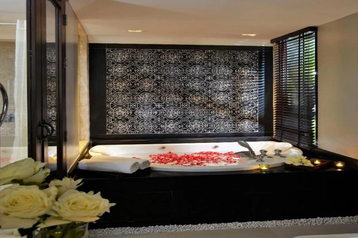 Sareeraya Villas & Suites