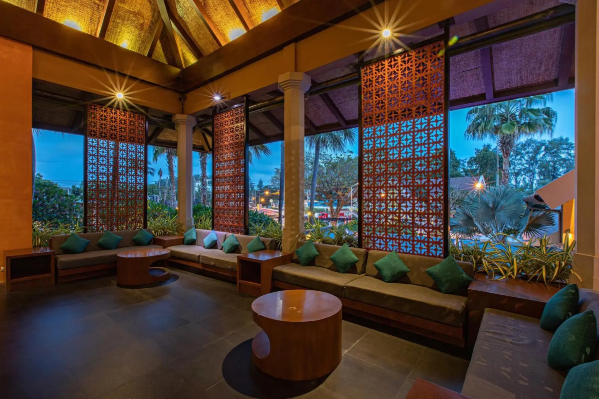 Отель Rawai Palm Beach Resort