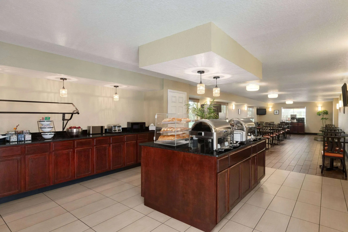 Mai Hana Hotel- Intl Drive, Trademark Collection by Wyndham