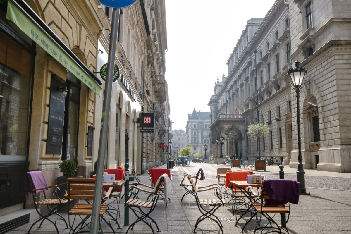 Opera Guesthouse & apartments