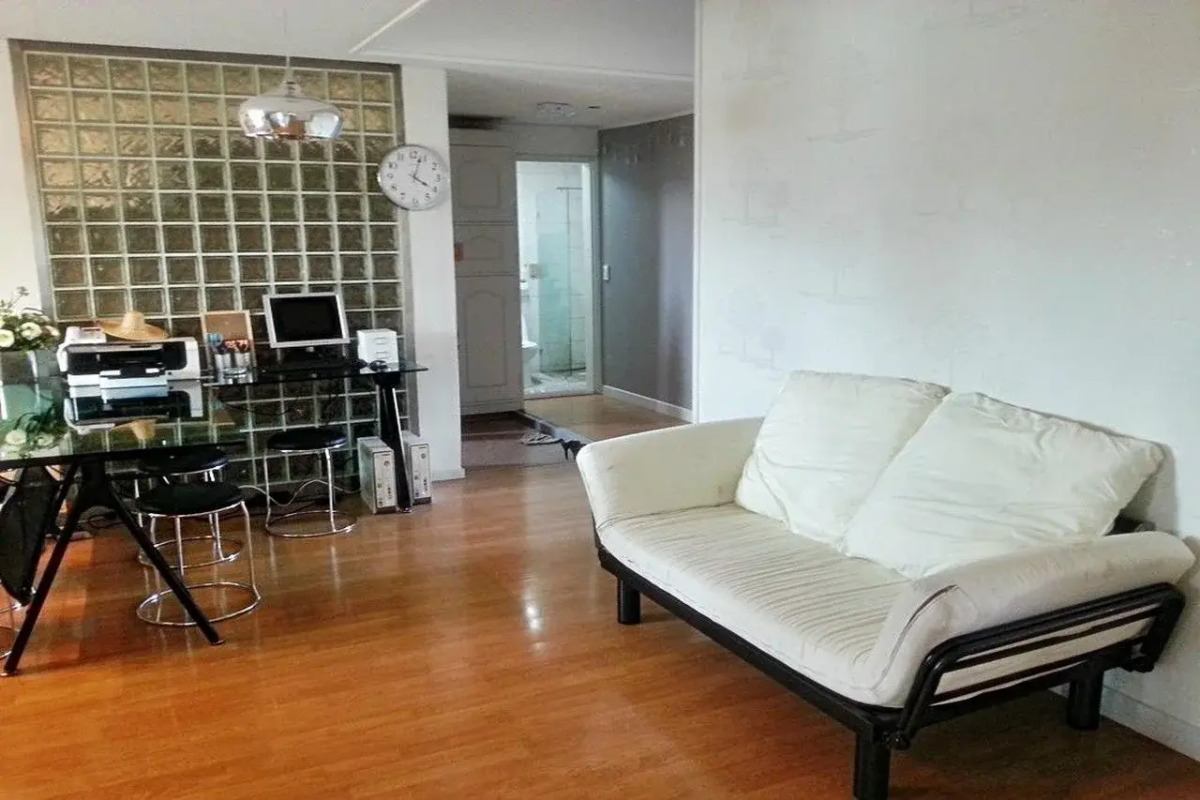 Mamas and Papas Guesthouse and Apartments in Seoul