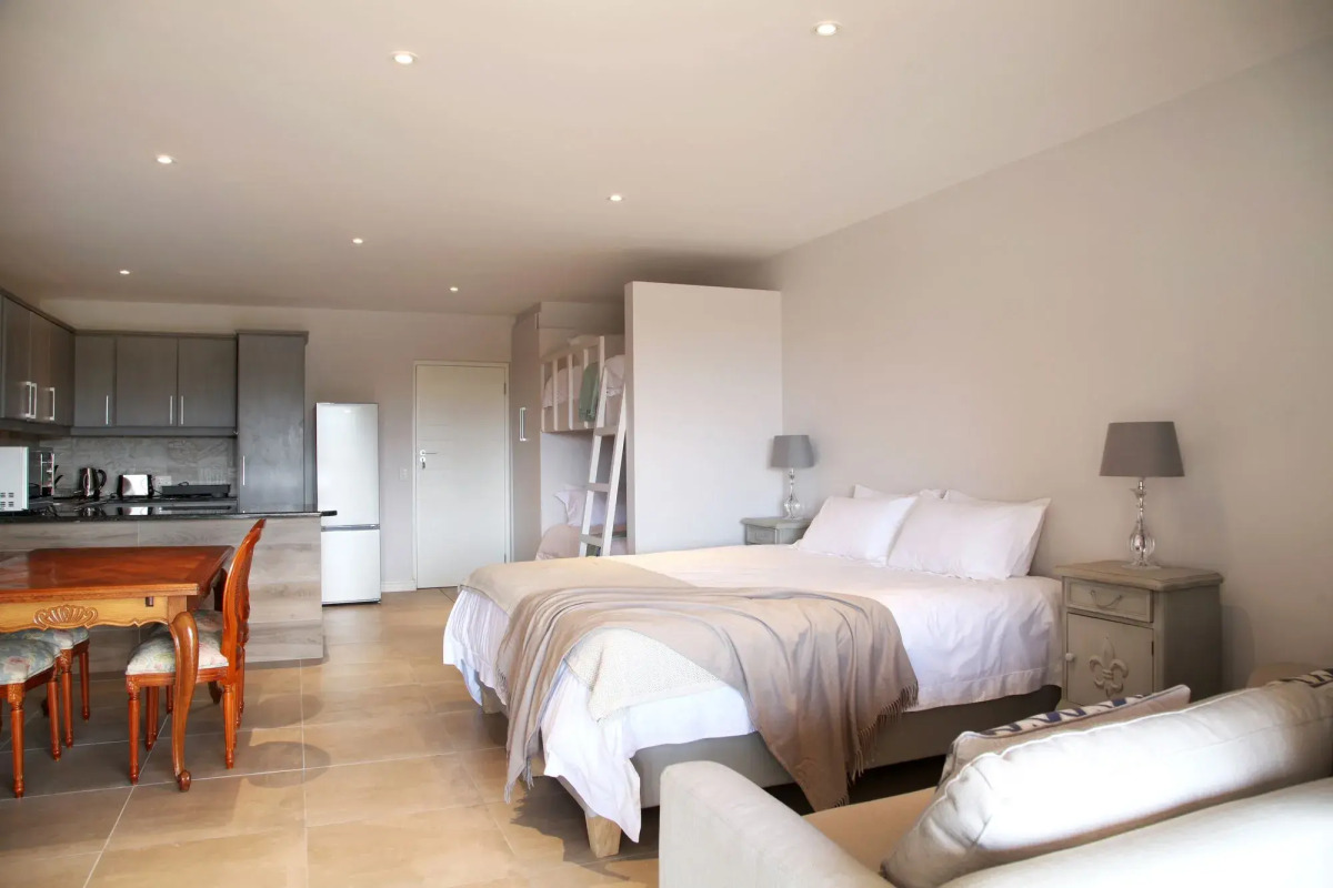 Sunrise Bay Self-Catering Accommodation