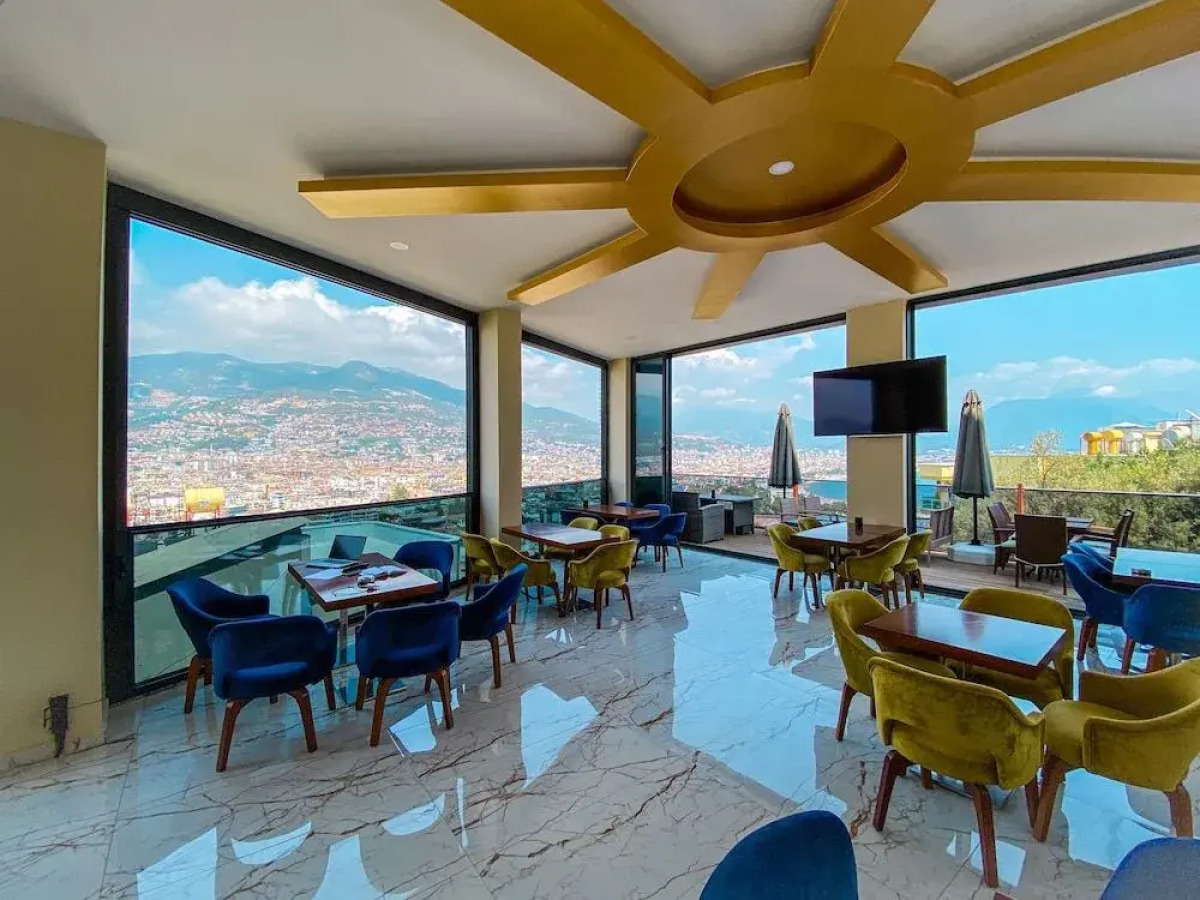 Castle's Light Boutique Hotel