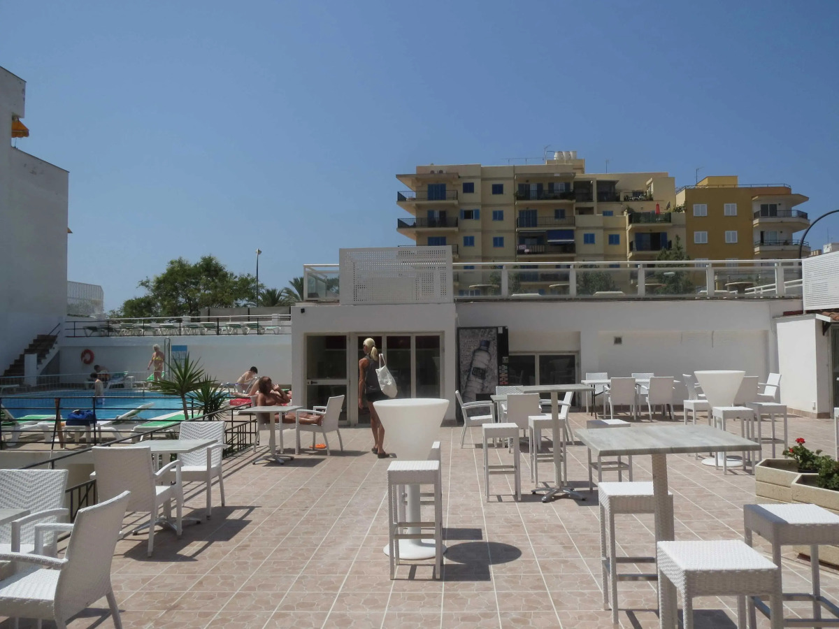 Отель Amic Miraflores