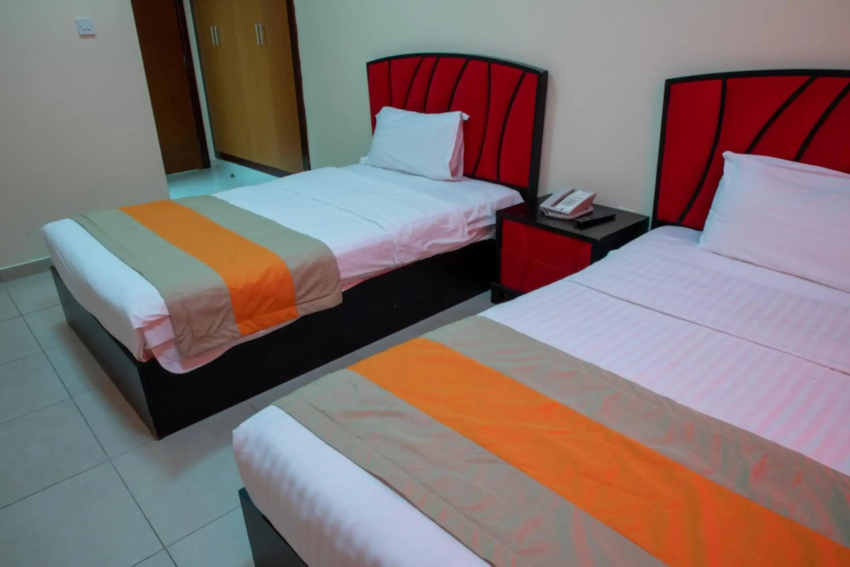 Отель Wescott Plaza Hotel Apartment