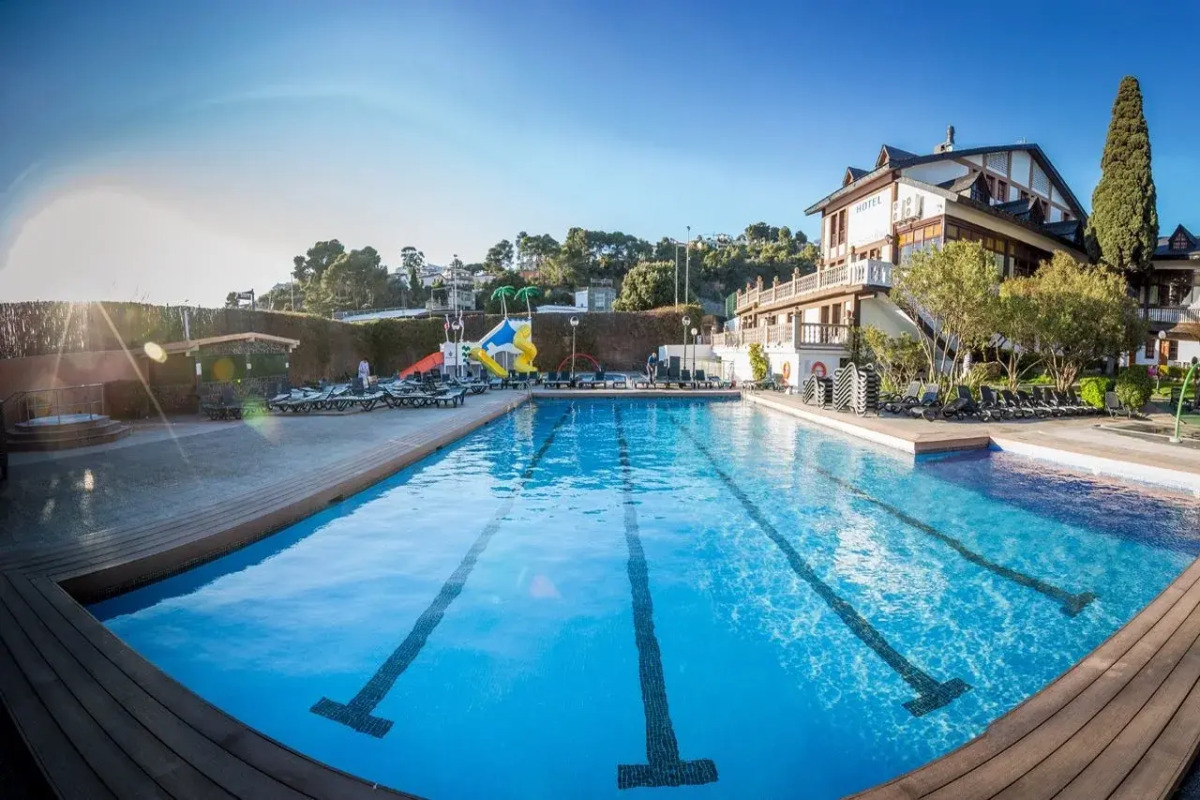 Santa Susanna Resort