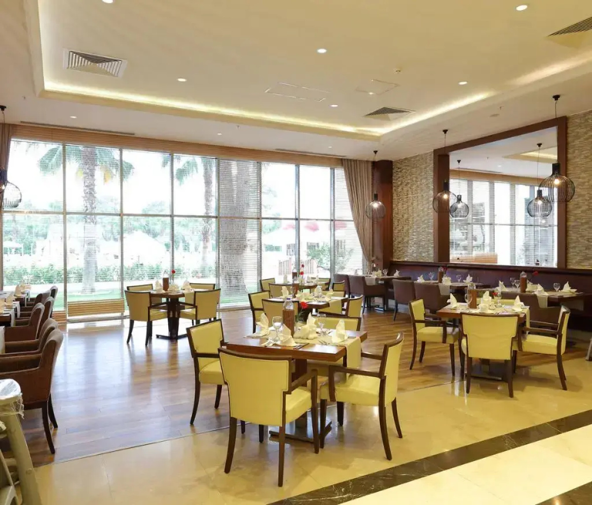 Juju Premier Palace 