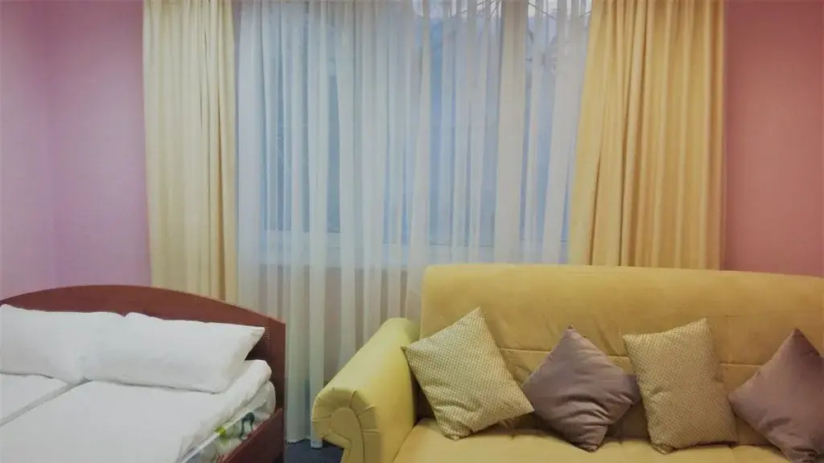 Vintazh Hostel