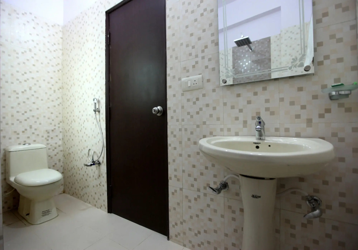 OYO 580 Hotel Airport City