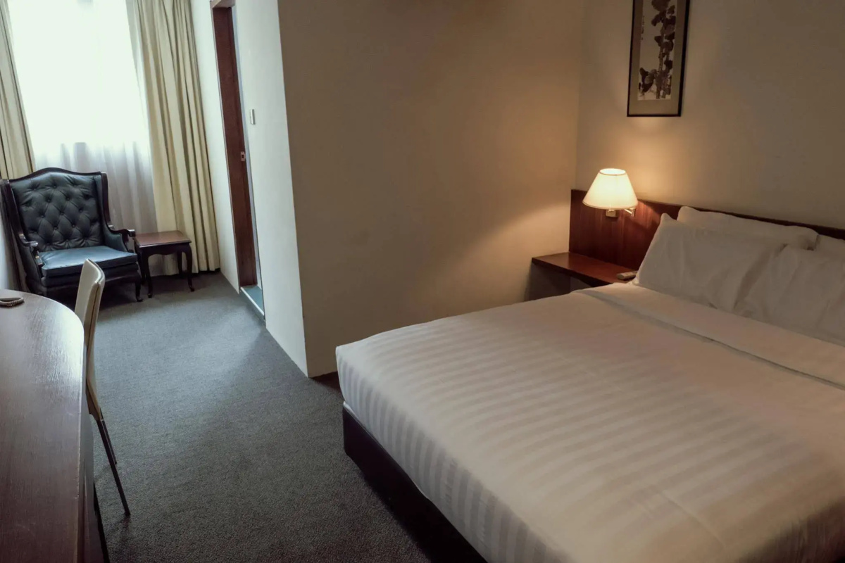 VIP Hotel (SG Clean Certified)
