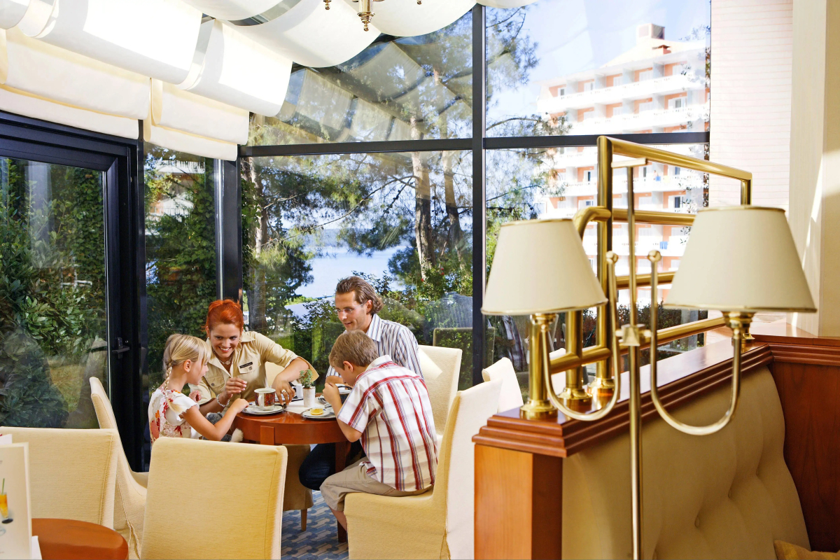 Wellness Hotel Apollo – Lifeclass Hotels & Spa, Portorož