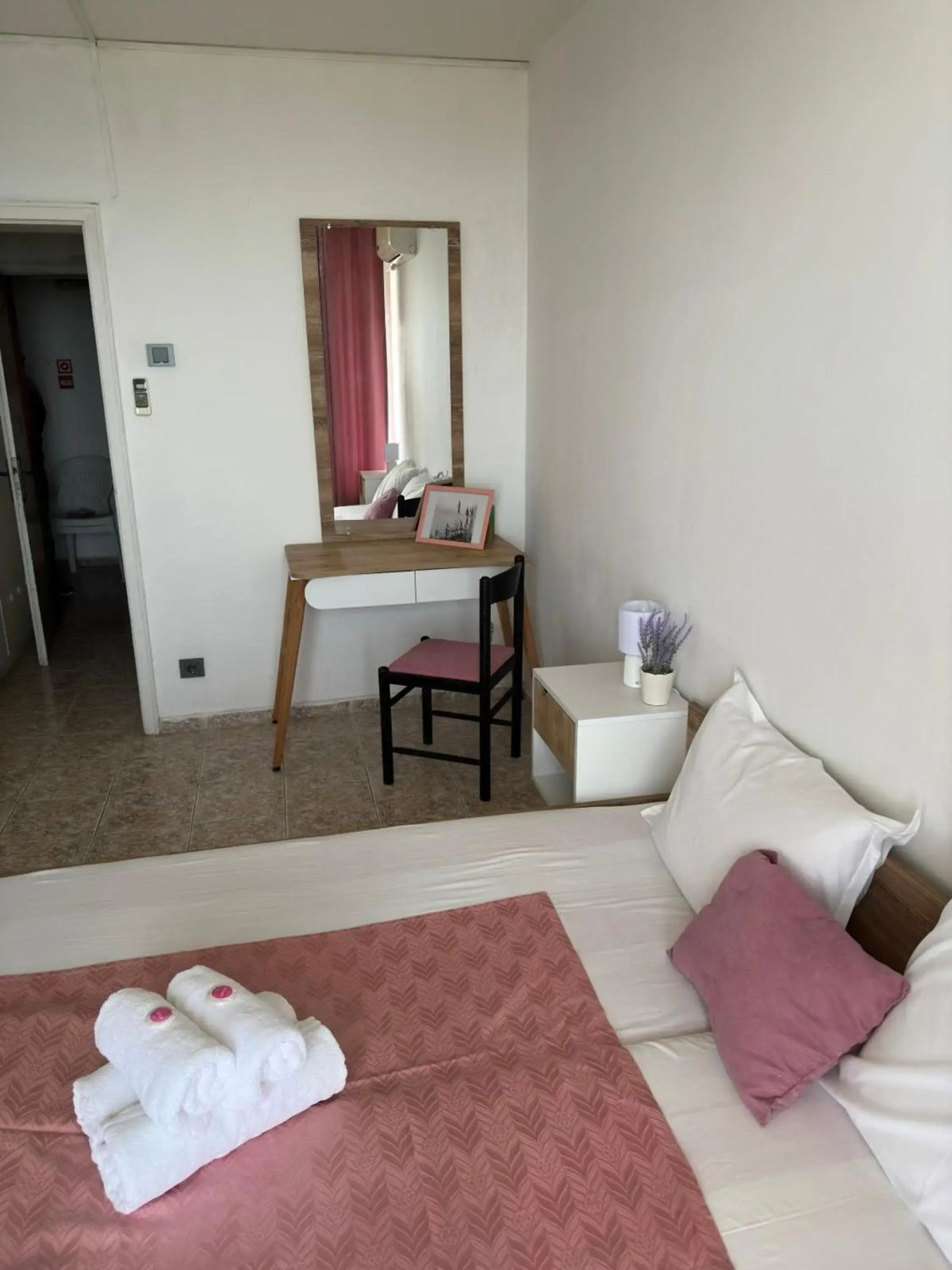 Sunny Varshava Hotel