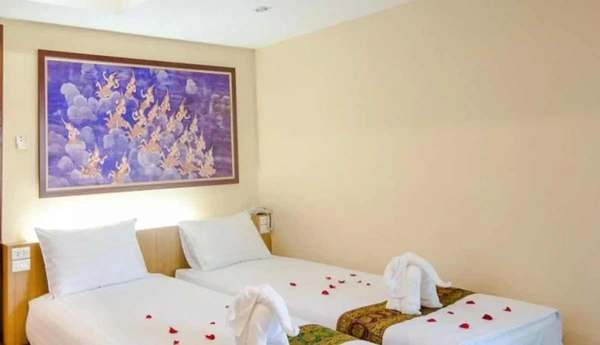 Landmark Patong Hotel by ZUZU