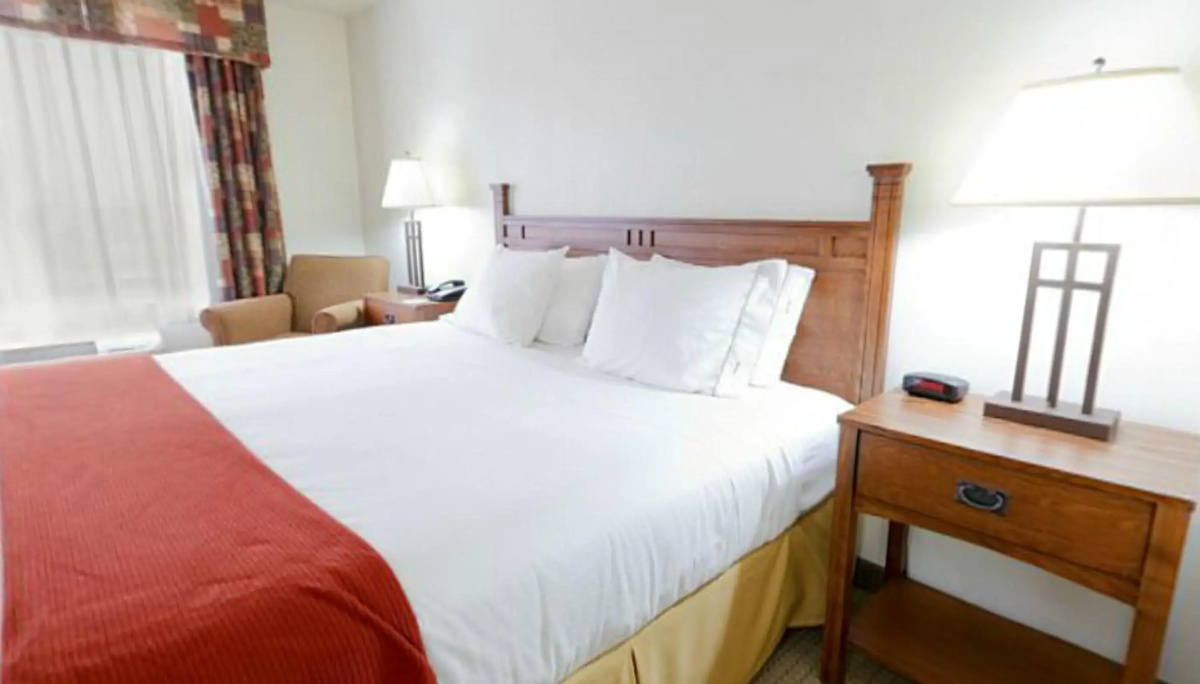 ONOMA Hotel