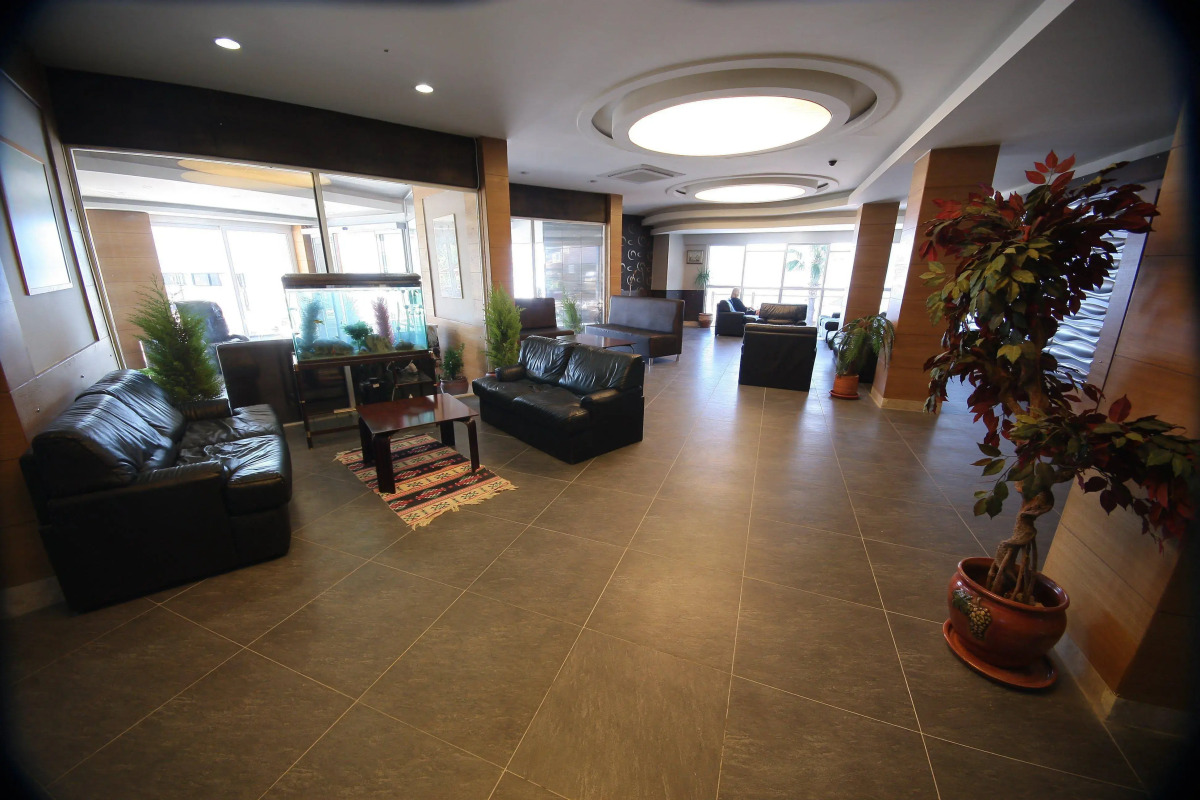 Point Beach Hotel