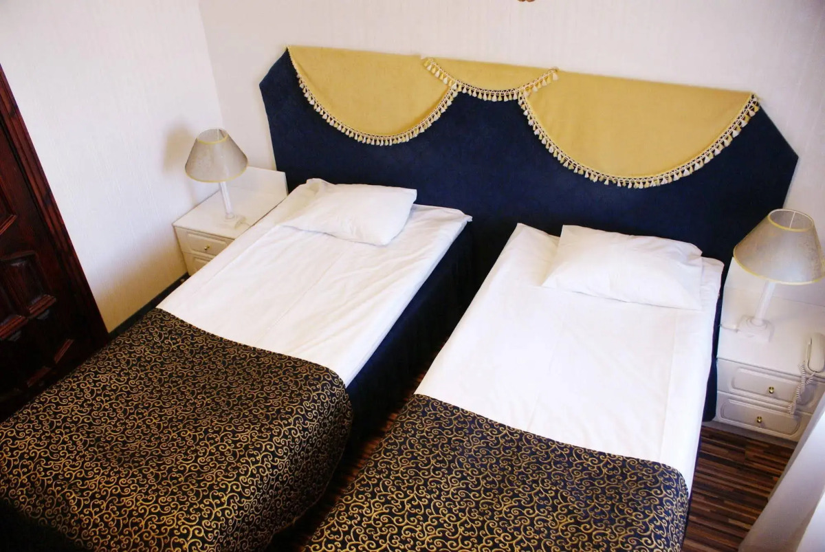 Отель Olevi Residents