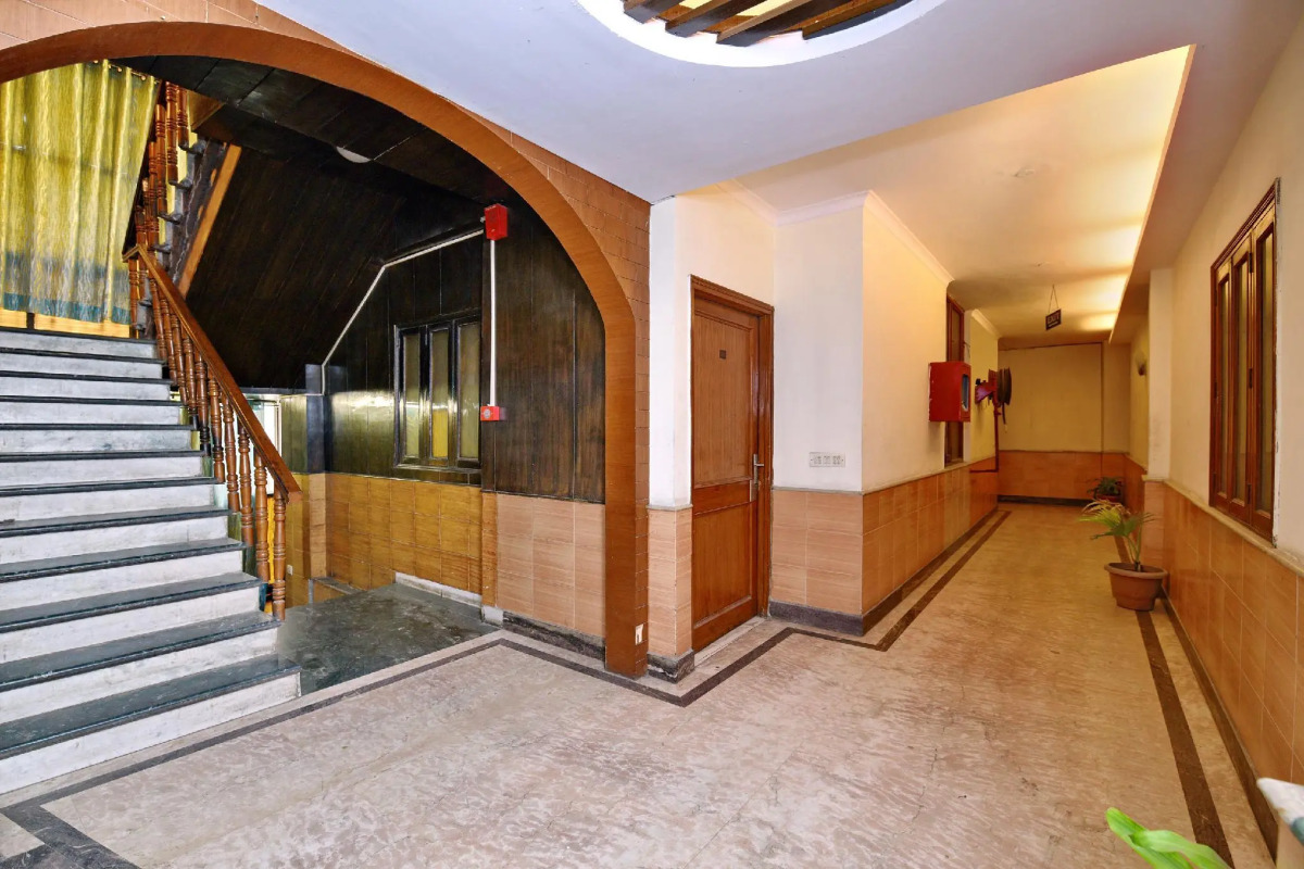 OYO 305 Hotel Rajdeep Palace