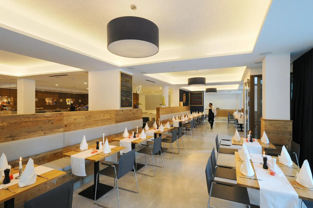 Bayer 89 Vi Vadi Hotel