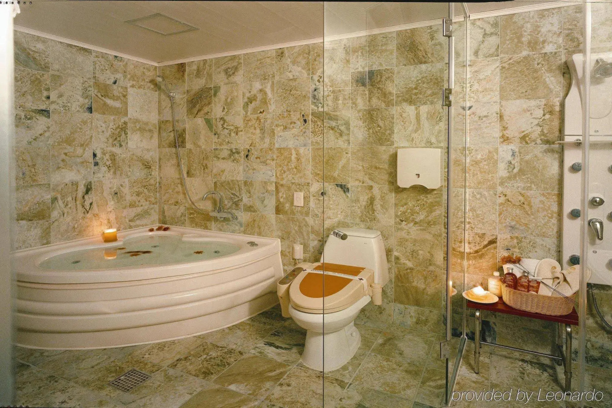 Tourist Hotel June