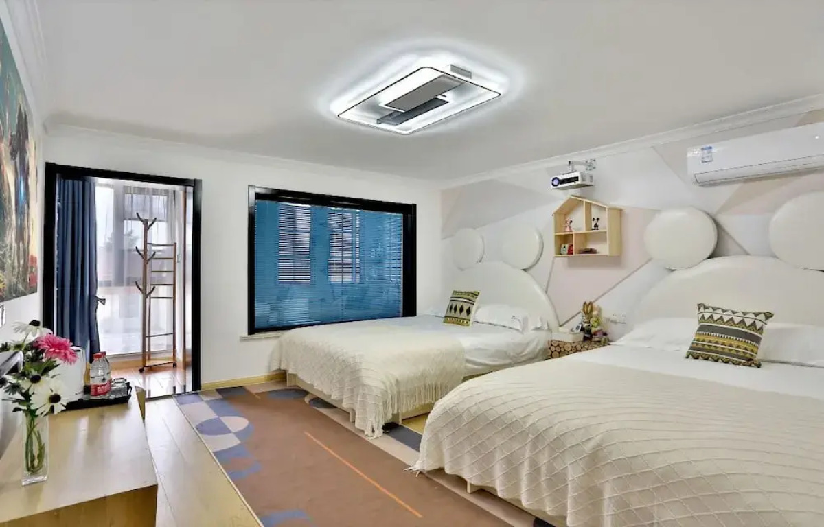 Shanghai Monegative Time Garden Hotel