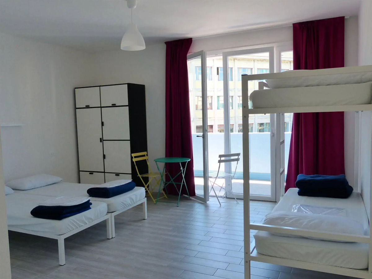 Meet Gardalake Hostel