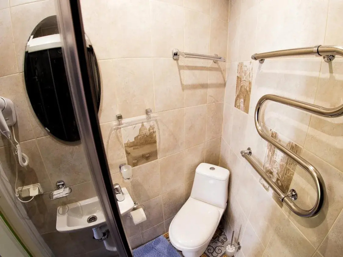 Отель Амплуа 