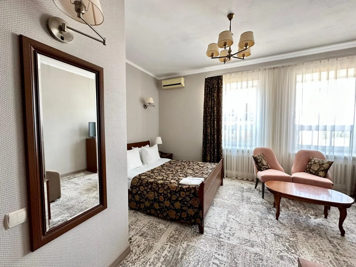 Отель Золотой Берег