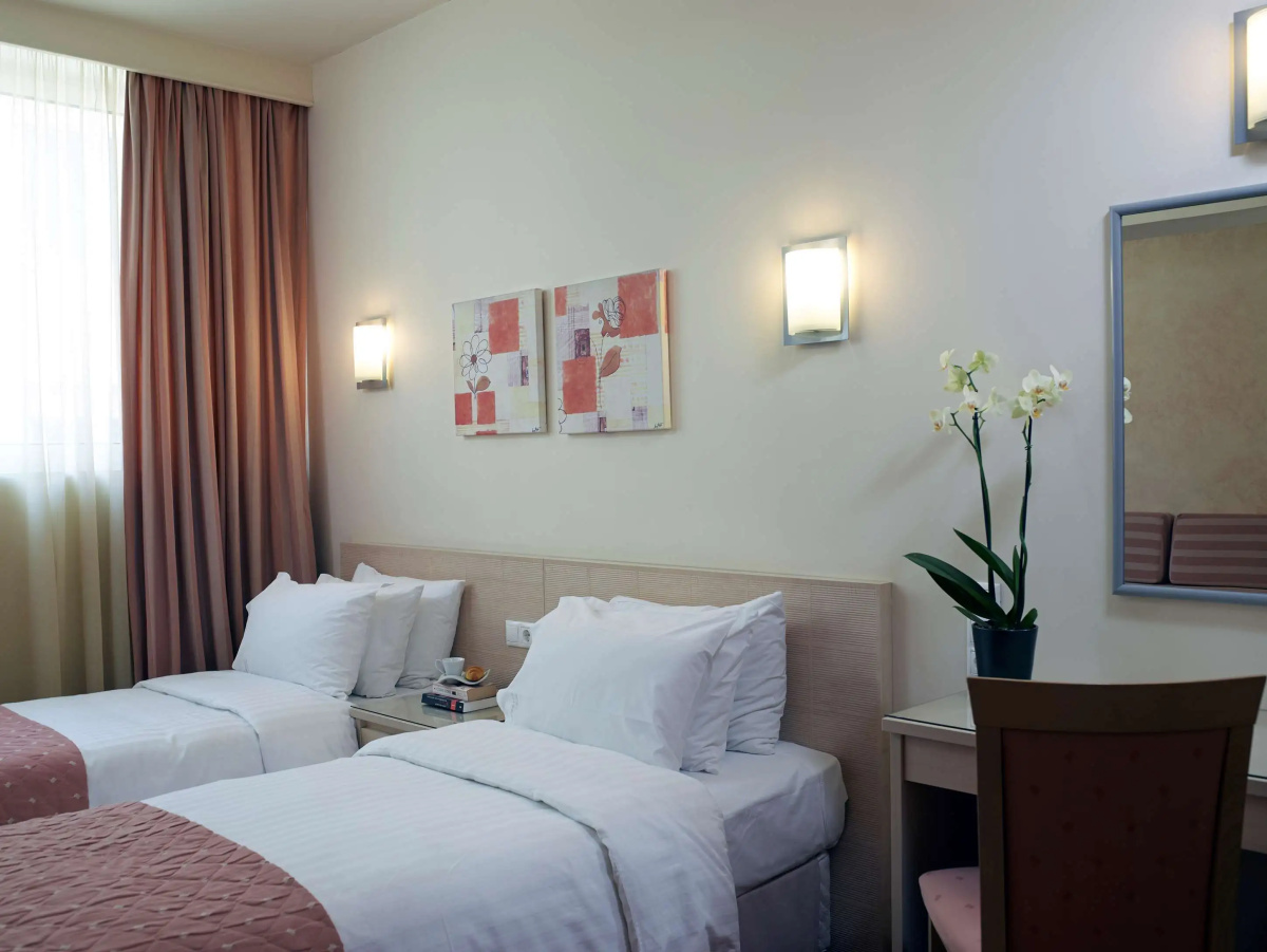 Amazon Hotel