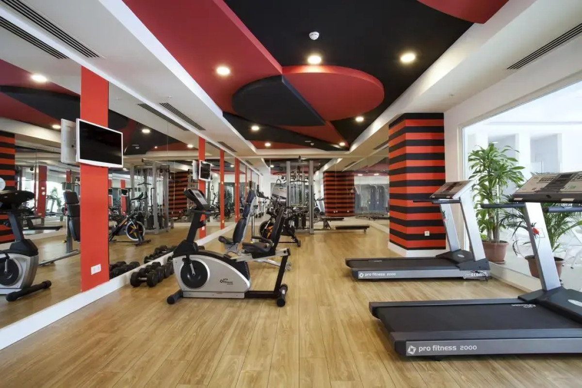 Hotel Orange Palace Side