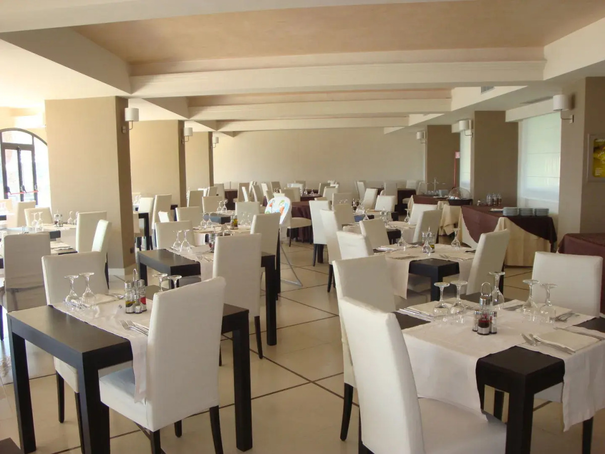 EliHotel