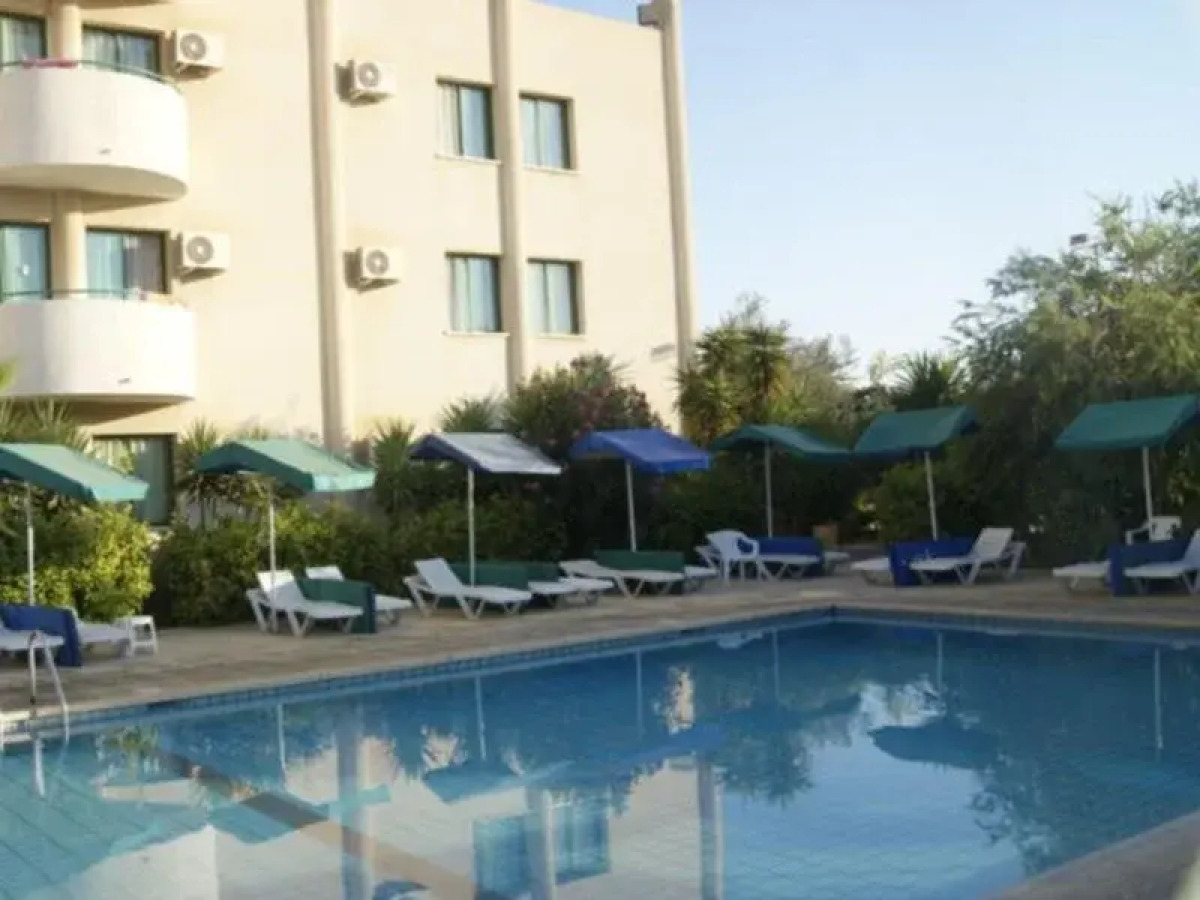 Mandalena Hotel Apts