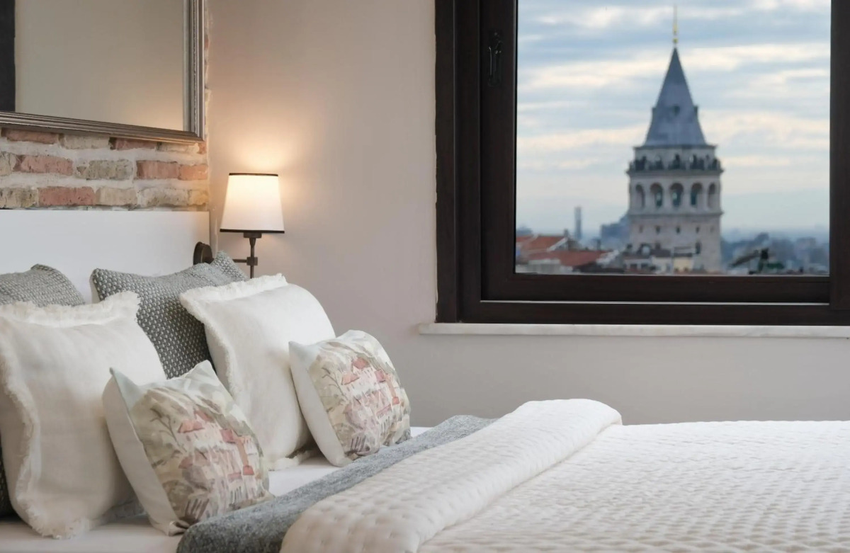 The Pera Hotel