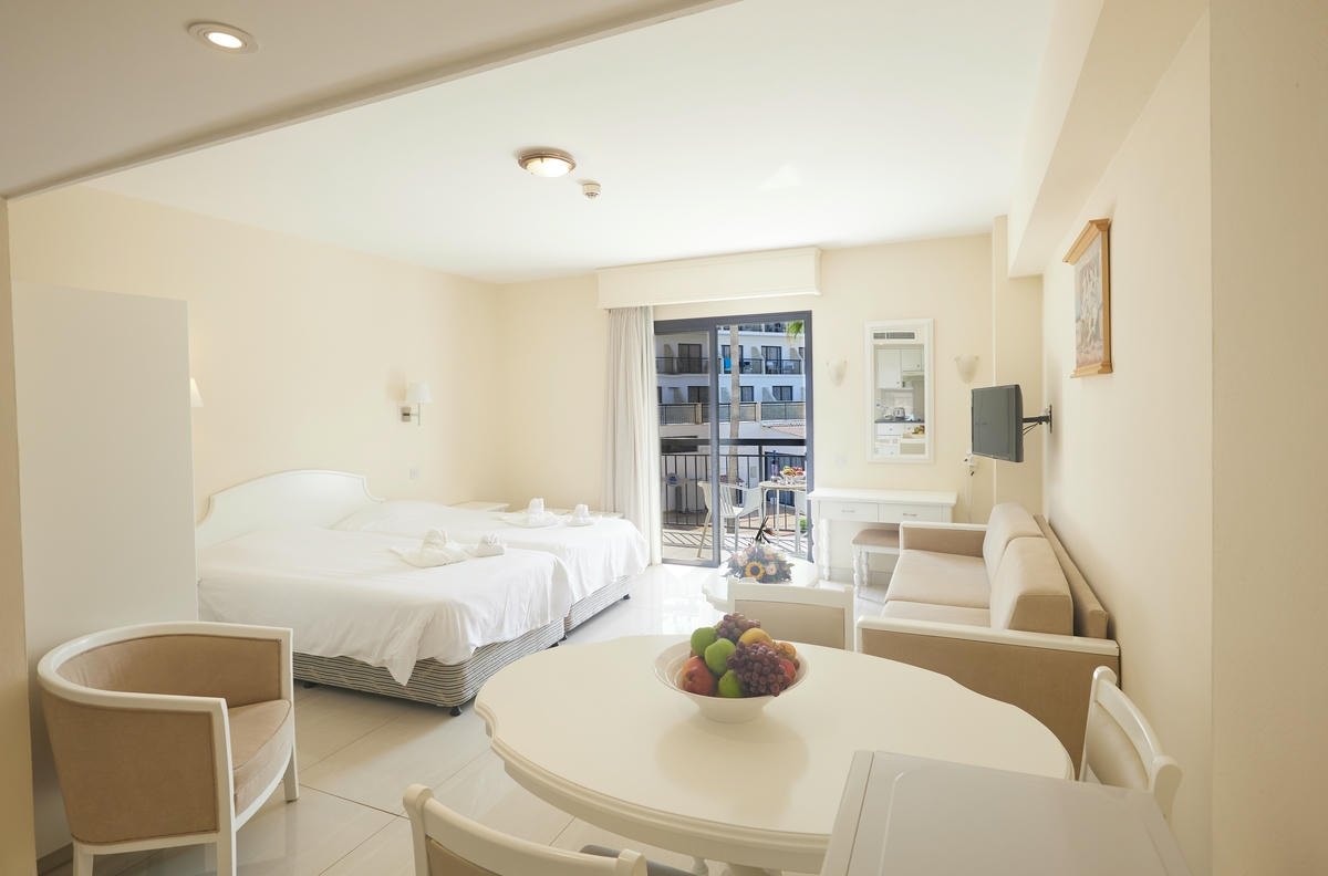 Tsokkos Gardens Hotel & Apartments