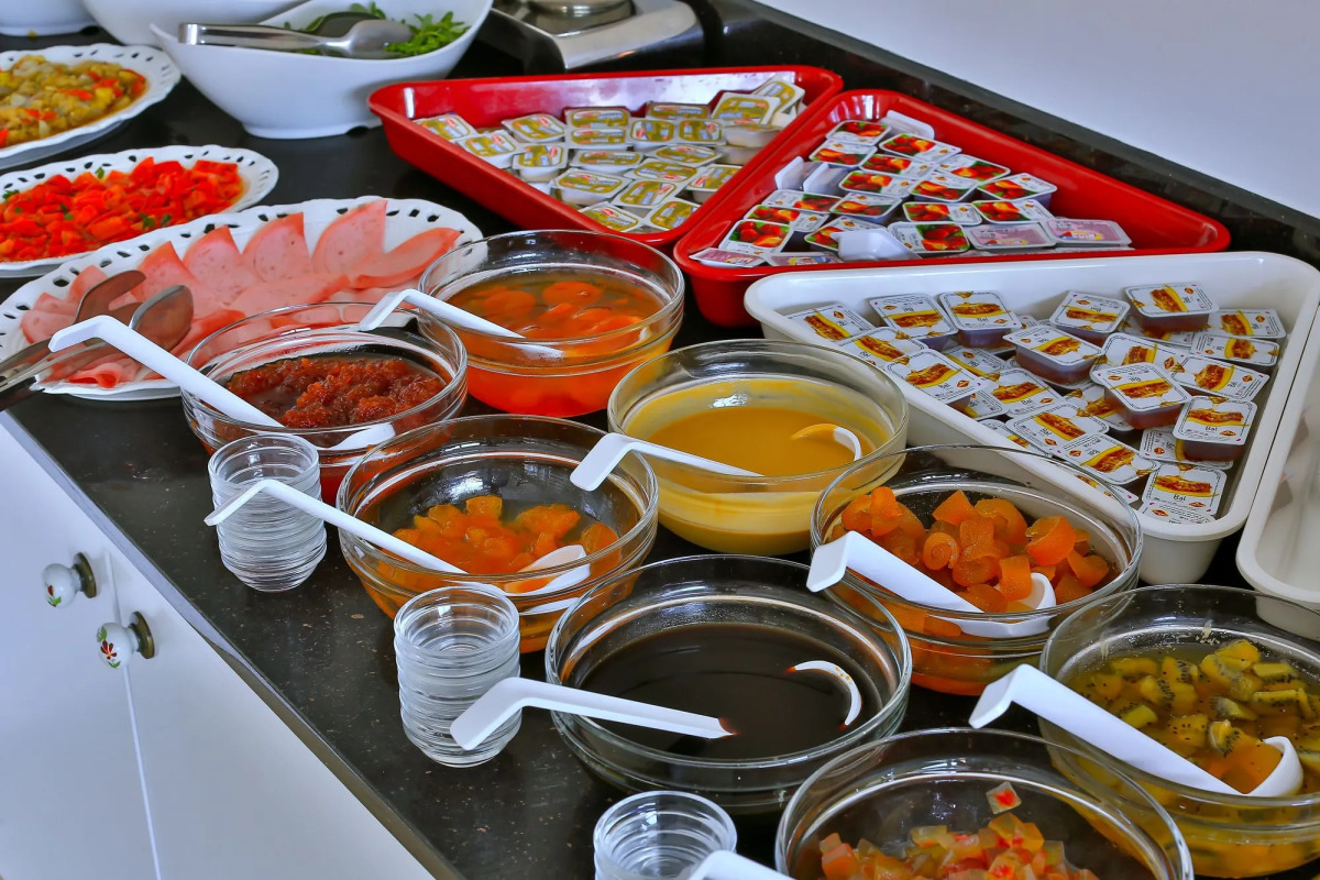 Отель Linda Beach