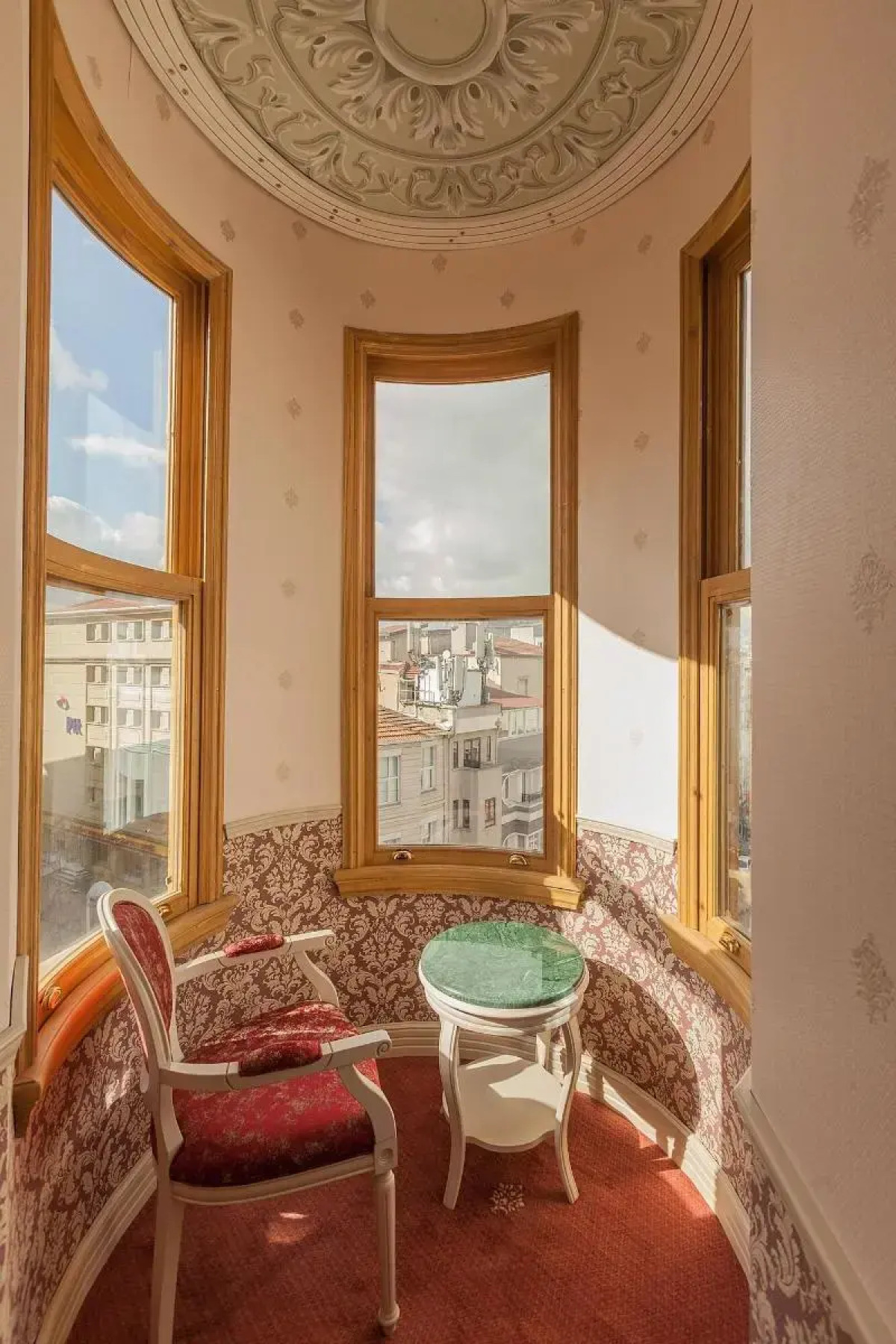 Meserret Palace Hotel