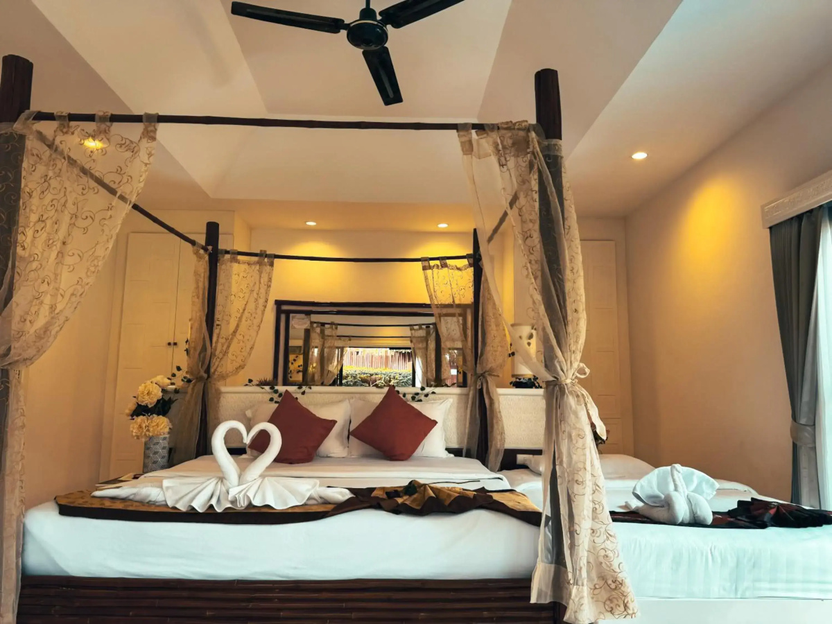 Villa Raya Private Pool Villas Resort