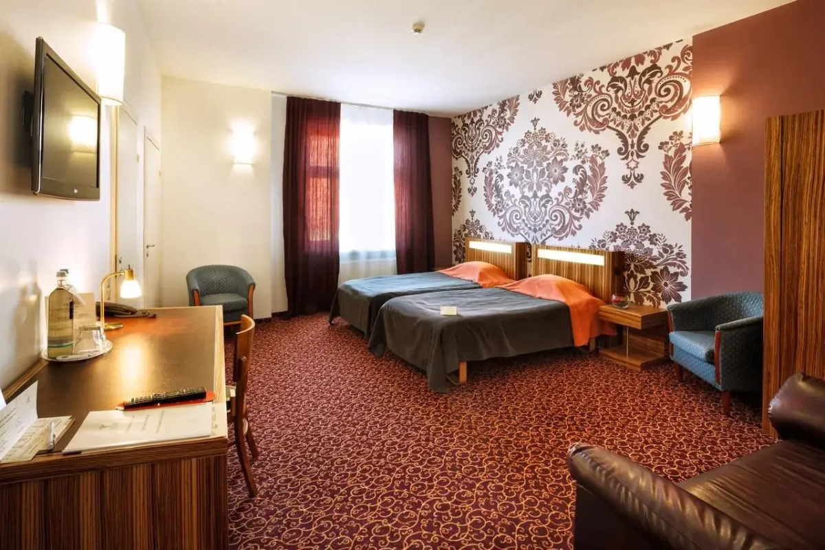 City Hotel TEATER