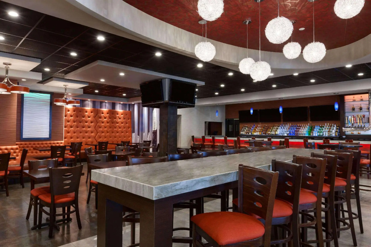 Holiday Inn Newark International Airport by IHG