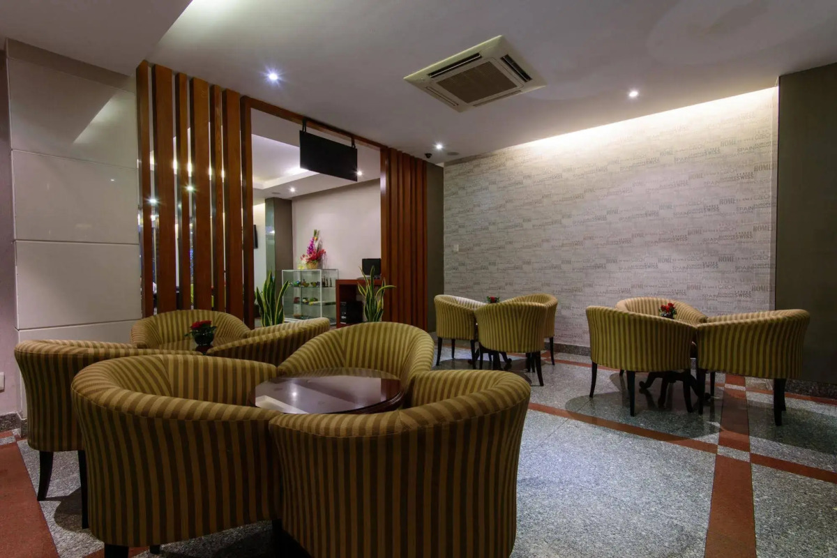 Central Park Saigon Hotel