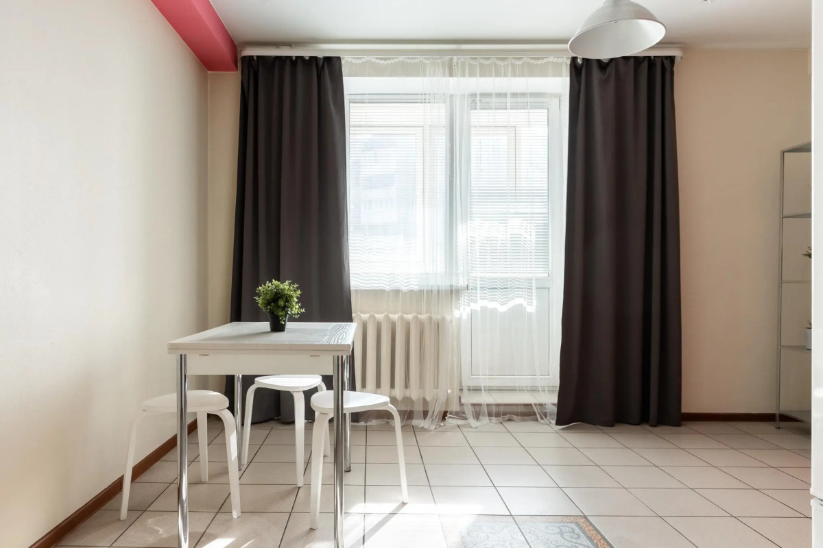 Tolstoy Apart Лейтейзена 9